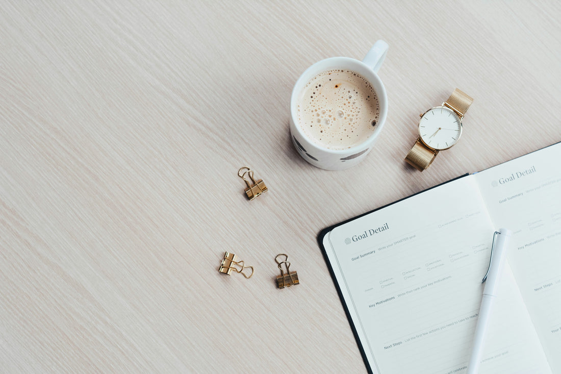 Routine Matinale et Organisation : Les Secrets des Femmes Productives en Télétravail