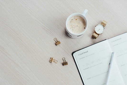 Routine Matinale et Organisation : Les Secrets des Femmes Productives en Télétravail